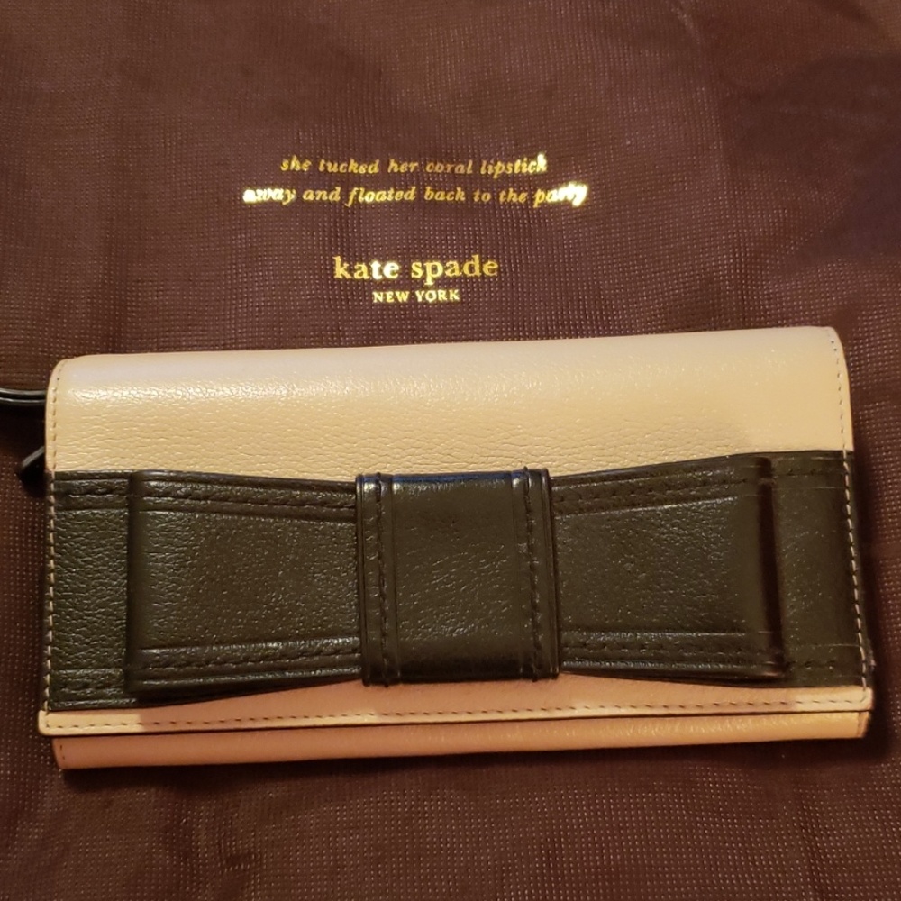 Kate Spade Mara Villabella Wristlet/Wallet